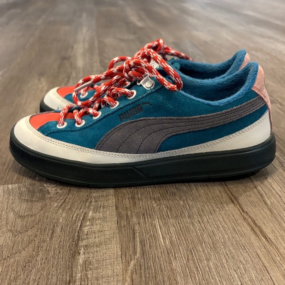 Puma womans eco ortholite leather  & suede shoes sz. 6